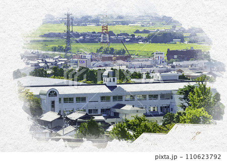 水彩画風　三国湊の町並み　坂井市立三国中学校　福井県坂井市 110623792