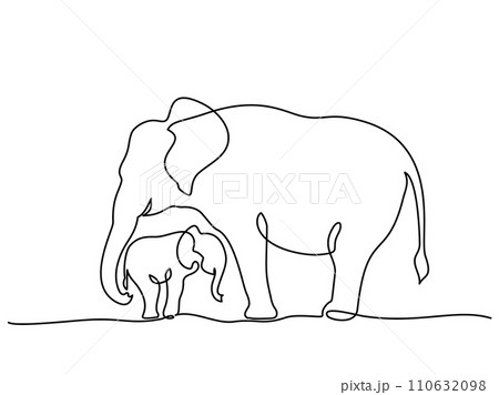 Elephant mother with baby cub. Family love. Mothers day concept. 110632098