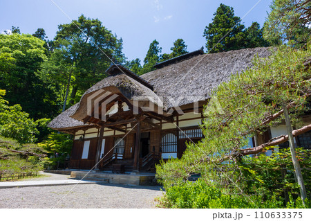 長野県上田市の春 新緑の別所温泉 常楽寺 長野県上田市の春 新緑の別所温泉 常楽寺 110633375