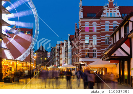 Image of night light of streets of Gdansk 110637393