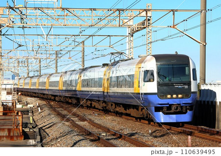 【JR東日本】255系「わかしお」(京葉線:葛西臨海公園駅) 【JR東日本】255系「わかしお」(京葉線:葛西臨海公園駅) 110639495