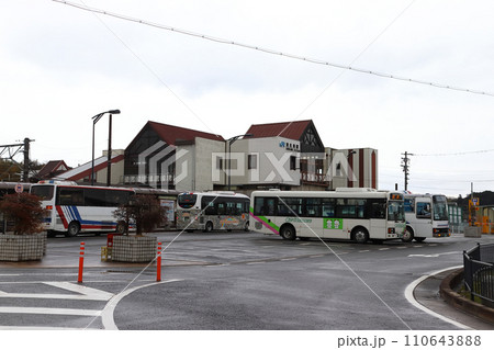 草津線:貴生川駅南口(駅舎) 草津線:貴生川駅南口(駅舎) 110643888