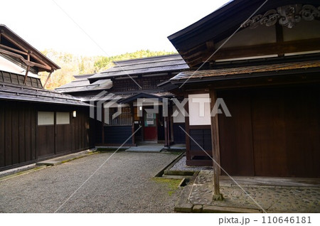 秋の角館武家屋敷 110646181