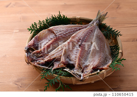 天日干し あじの開き 110650415