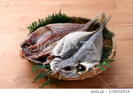 天日干し あじの開き 110650418