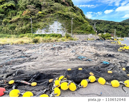 美保関漁港にて 110652048