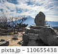 三ツ峠山から望む富士山 110655438