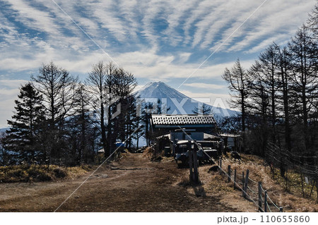 三ツ峠山から望む富士山 三ツ峠山から望む富士山 110655860