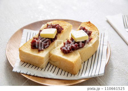 あんトースト、小倉餡とバターのトースト、名古屋飯 110661525