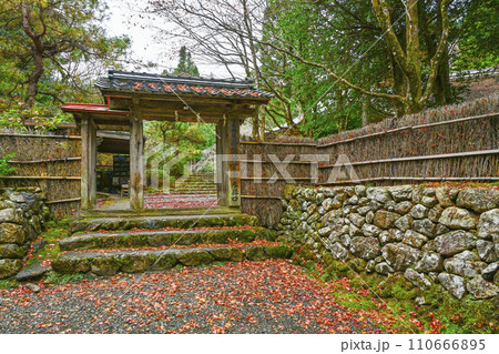 若狭神宮寺（わかさじんぐうじ）参拝口 110666895