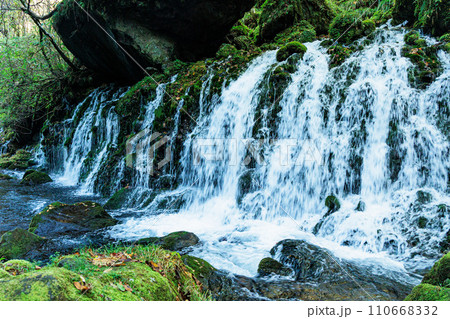 強大な自然の力で創り出されたジオパーク 強大な自然の力で創り出されたジオパーク 110668332