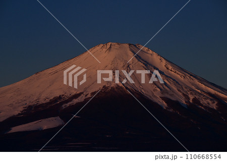 冬の富士山 110668554