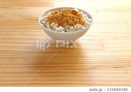 きな粉をかけたご飯 きな粉ご飯 110669386