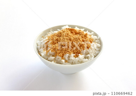 きな粉をかけたご飯 きな粉ご飯 きな粉をかけたご飯 きな粉ご飯 110669462
