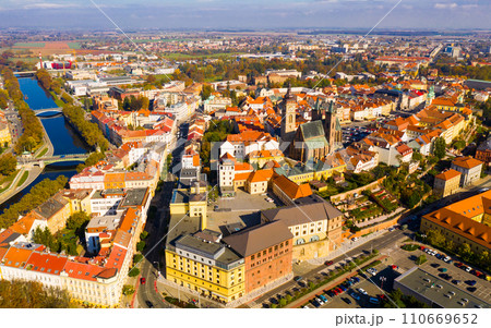 Hradec Kralove cityscape with White tower and Cathedral 110669652