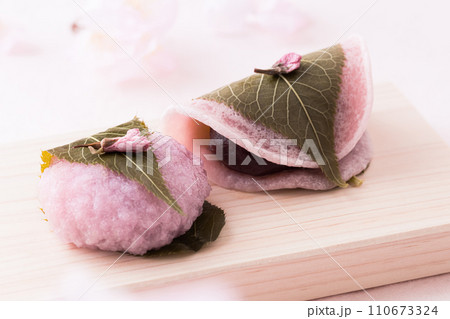 桜餅 春の和菓子 桜餅 春の和菓子 110673324
