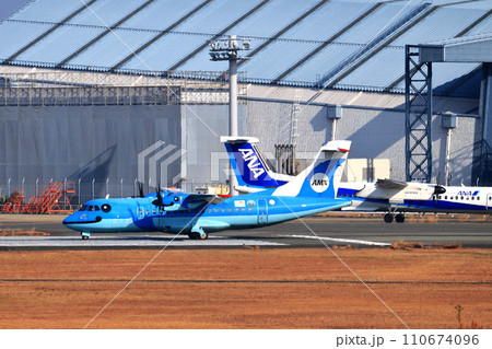 大阪国際空港 AMX 天草エアライン 離陸態勢 大阪国際空港 AMX 天草エアライン 離陸態勢 110674096