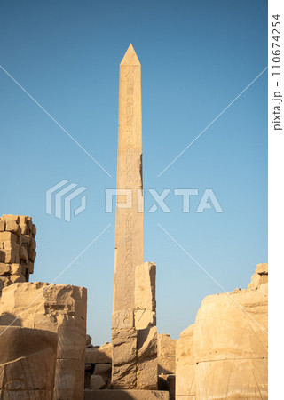 エジプトのルクソールにあるカルナック神殿とても美しい風景 110674254
