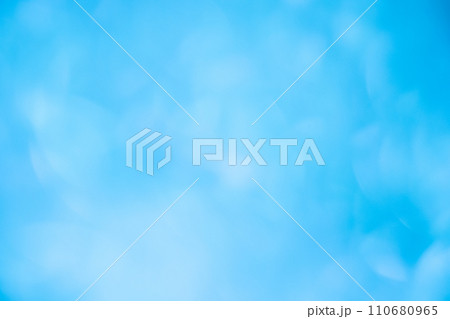ファンシーな空のイメージ　背景素材 110680965