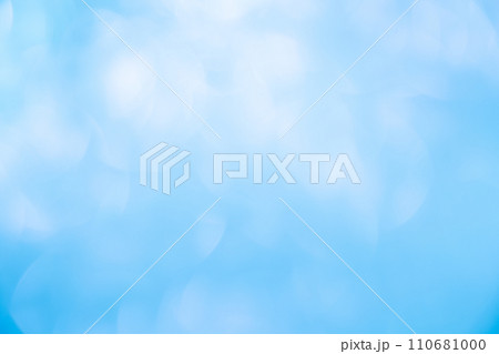 ファンシーな空のイメージ　背景素材 110681000