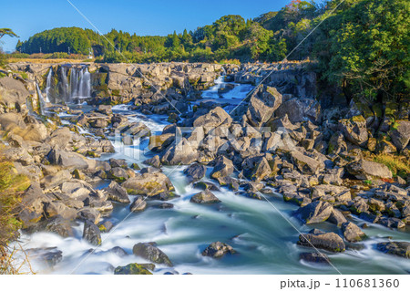 東洋のナイアガラ 曽木の滝 110681360