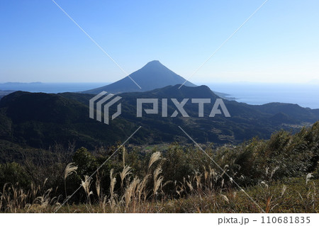 大野岳公園　二度見ヶ丘展望台から見る開聞岳 110681835