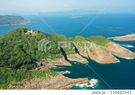 宮崎県日向市の細島灯台 110682341