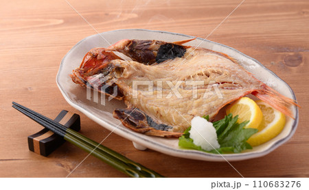 焼き魚 金目鯛の干物 焼き魚 金目鯛の干物 110683276