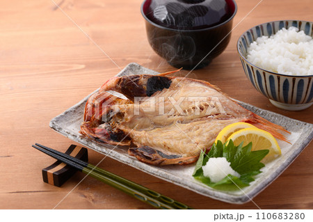 焼き魚  金目鯛の干物 110683280