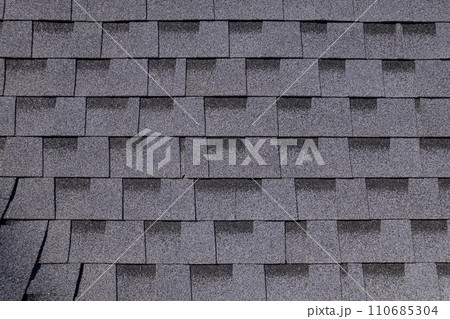 Shingles texture - close up view of asphalt roofing shingles 110685304
