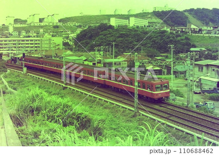京急500形、505-555-556-506、谷津坂(能見台)ー金沢文庫、1976年8月4日 京急500形、505-555-556-506、谷津坂(能見台)ー金沢文庫、1976年8月4日 110688462