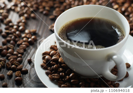 淹れたてのコーヒー 淹れたてのコーヒー 110694018