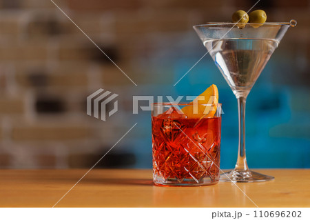 Cocktail allure 110696202