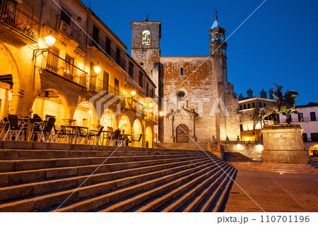Trujillo medieval village at twilight. Caceres, Extremadura, Spain. 110701196