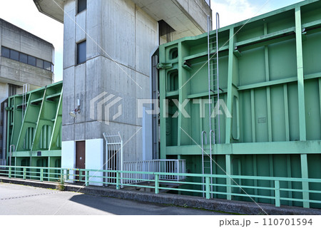 川口散歩・三領水門 荒川土手 川口市 川口散歩・三領水門 荒川土手 川口市 110701594