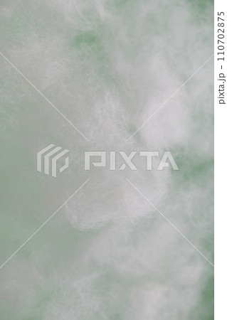 綿花と和紙による背景素材 綿花と和紙による背景素材 110702875