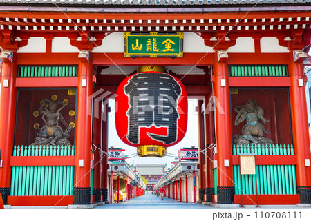 東京 浅草寺 雷門 早朝風景 110708111