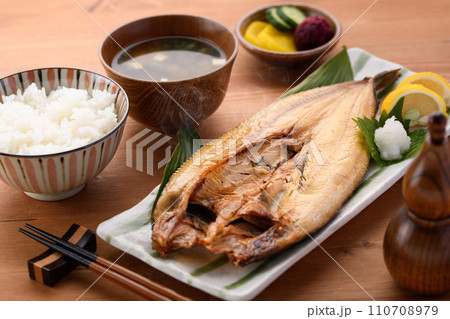 ほっけの開き 一夜干し 干物 110708979