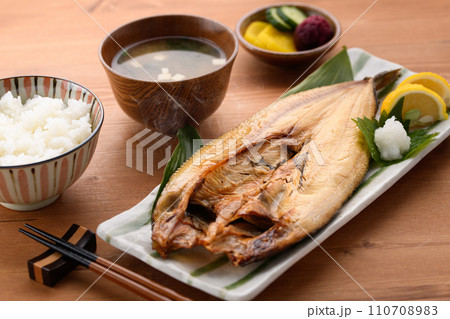 ほっけの開き 一夜干し 干物 110708983