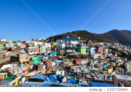 korea 甘川文化村の街並み 110710464