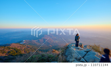 筑波山の山頂から見た夕景 110711144