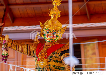 Art culture Thailand Dancing in masked khon in literature ramayana 110714532
