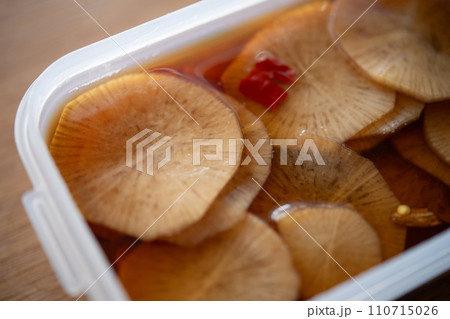 大根の醤油千枚漬け 大根の醤油千枚漬け 110715026