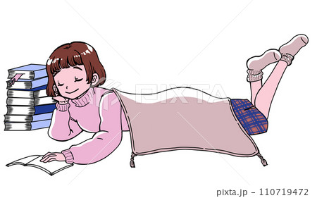 読書しながらウトウトする女の子 読書しながらウトウトする女の子 110719472