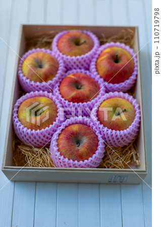 りんご 物撮り りんご 物撮り 110719798