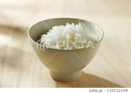 炊き立ての白ご飯 炊き立ての白ご飯 110722209