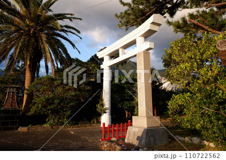 屋久島　元旦の益救神社 110722562