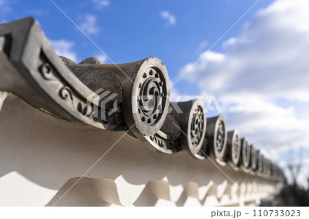 国宝姫路城の屋根瓦 兵庫県姫路市 国宝姫路城の屋根瓦 兵庫県姫路市 110733023