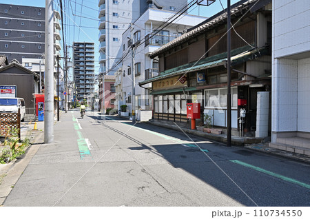 川口散歩・本一通り　日光御成街道　川口市本町 110734550