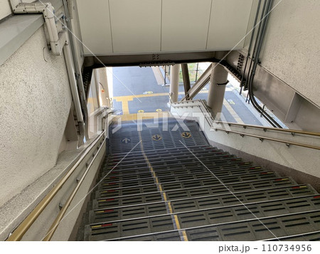 JR西日本守山駅 110734956